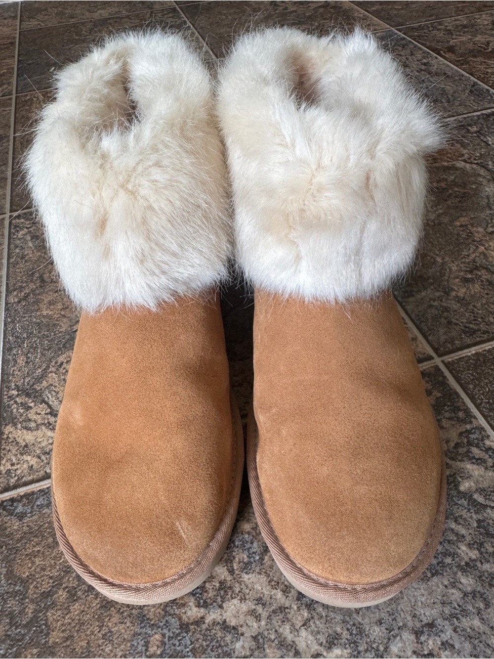 UGG Mini Toscana Cuff Pull-On Boot- Chestnut Tan, Women’s Size 9